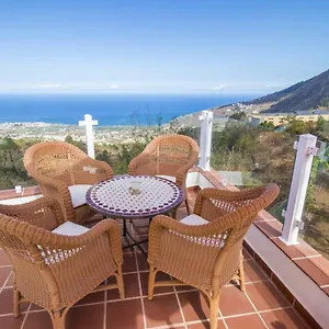 https://el-refugio-de-maria-la-orotava.tenerifehoteles.net