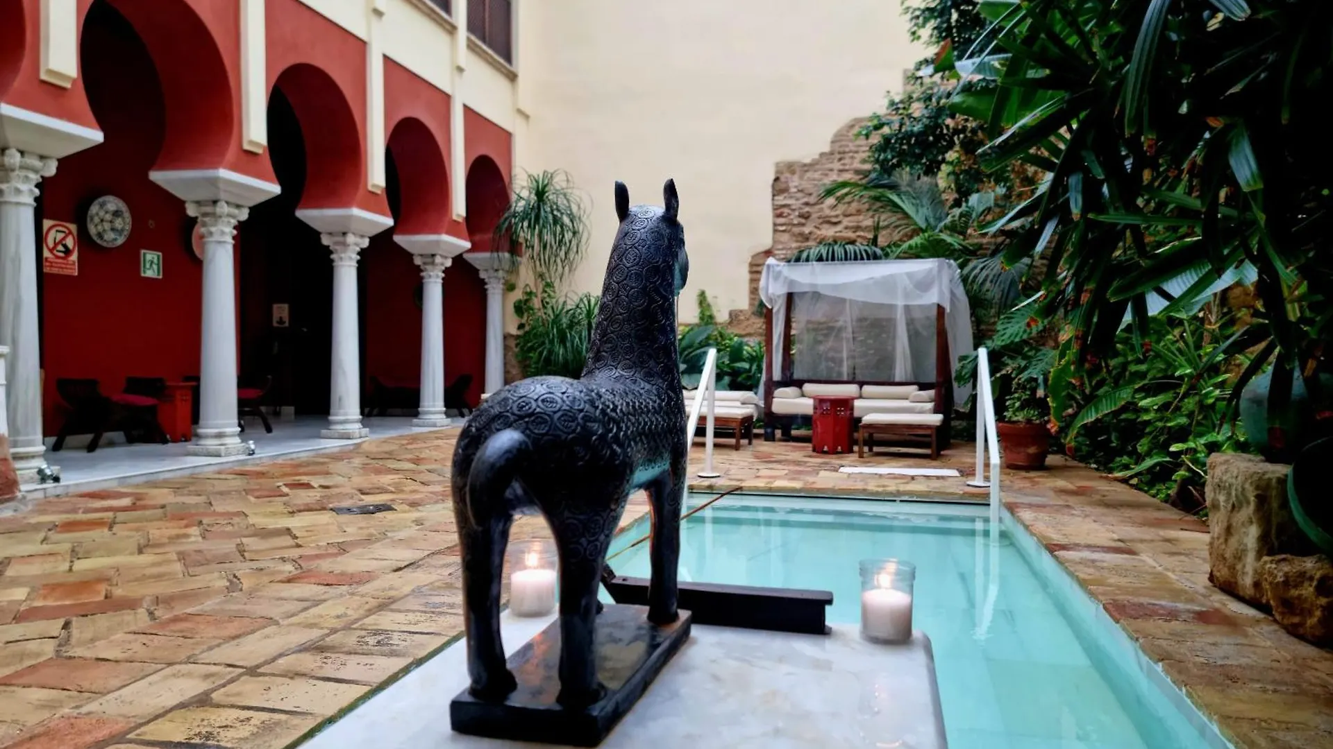 Hospederia Banos Arabes De Cordoba contacts